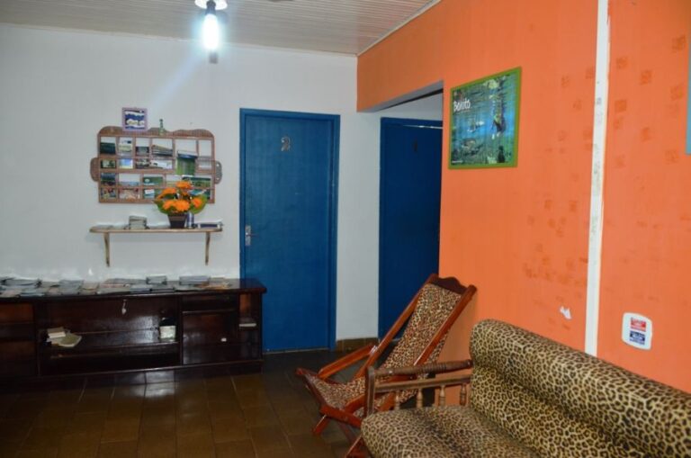 ecoadventures-hospedagem--Catarino - entrada dormitorios 01_GD-