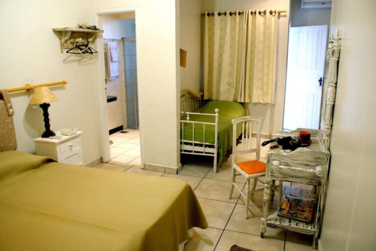 308110_258281270889366_1482395841_n