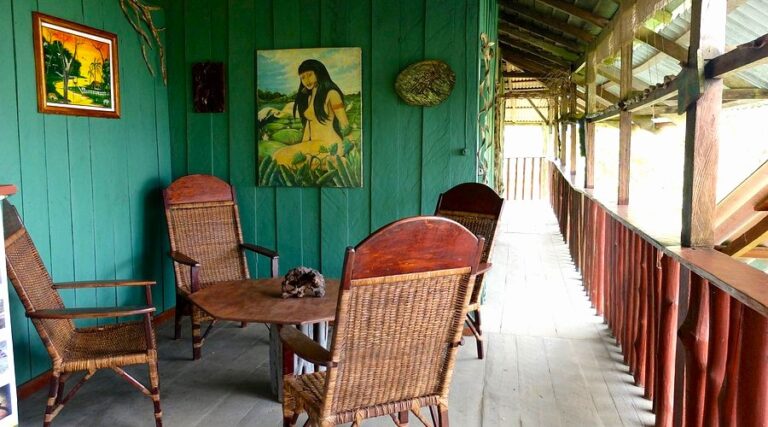 Anavilhanas Village 02