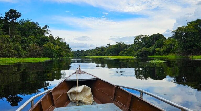 Anavilhanas Village - Barco